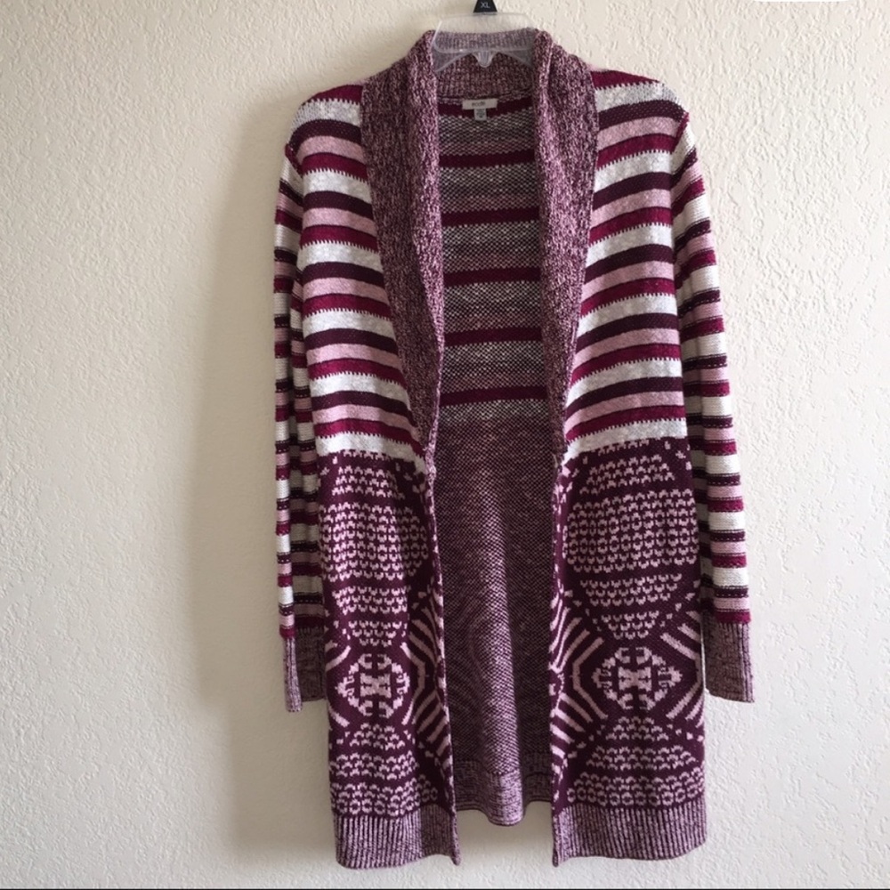 Anthropologie Burgundy and Cream Patterned Cardigan